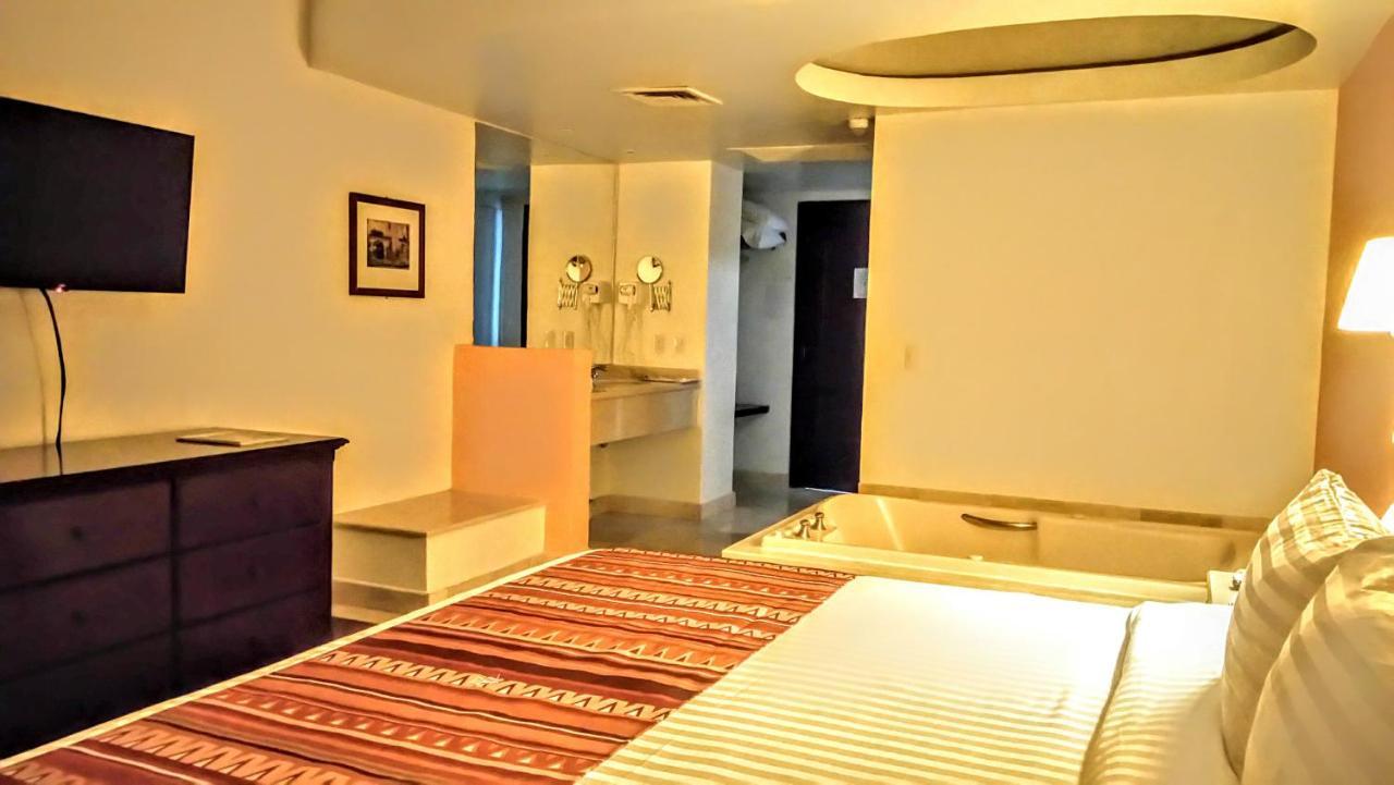 Hg Hotel Zapopan Exteriér fotografie